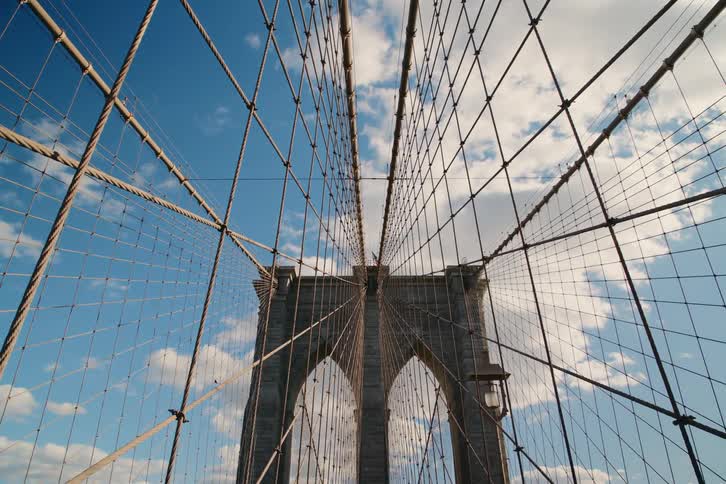 The protection net on the brooklyn bridge walkway