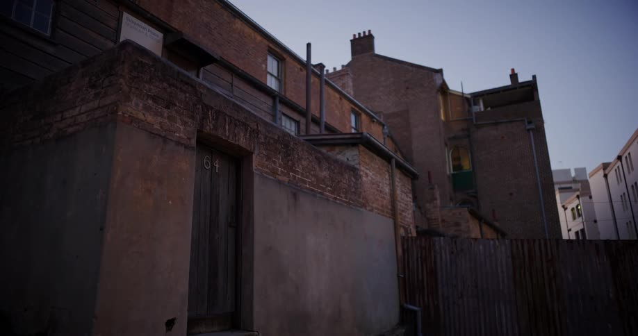 The alley is full of apartments