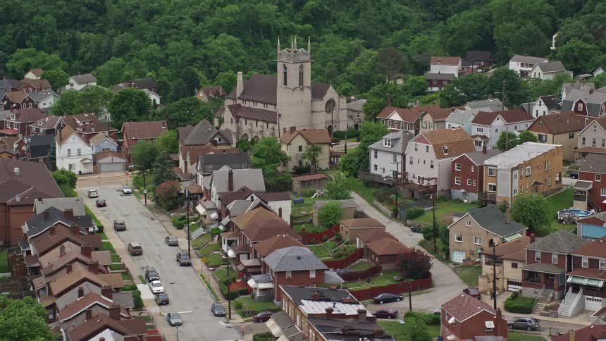 Residential neighborhood in a church on a mountain with vegetation