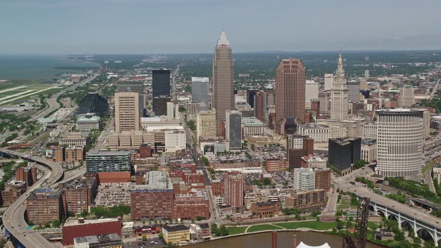 Highway and bridge have low traffic outside downtown