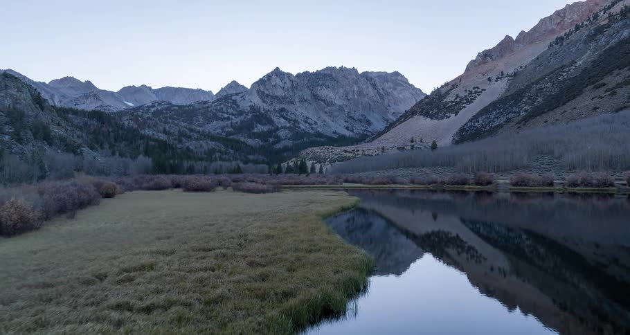 A river runs through a mountain valley
