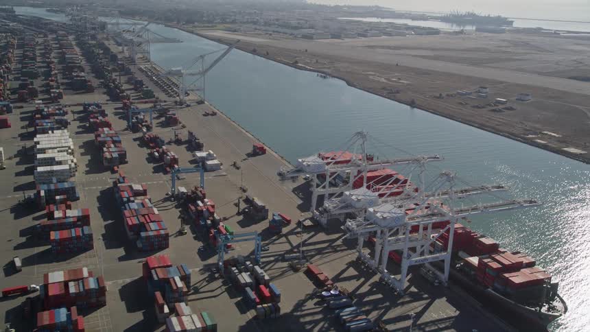 The harbor is full of freight