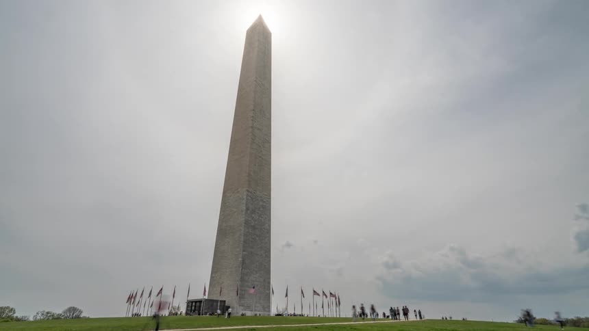 Visitors arrive to see the washington monument