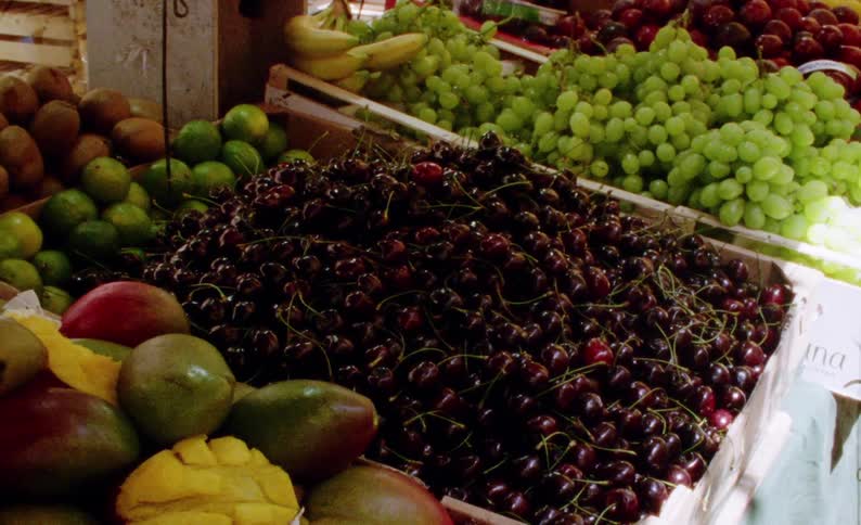 Fresh fruits for sale in a grocery store