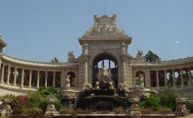 Statues in the palais longchamp in marseille