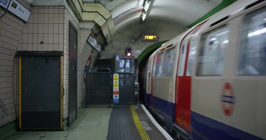 A clip of a trin in a subway