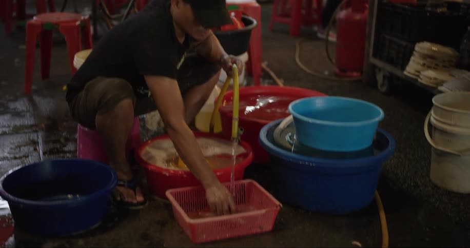 A clip of a person washing