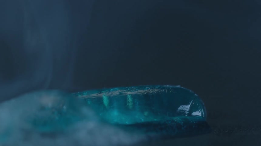 Liquid capsule melting on a hot surface