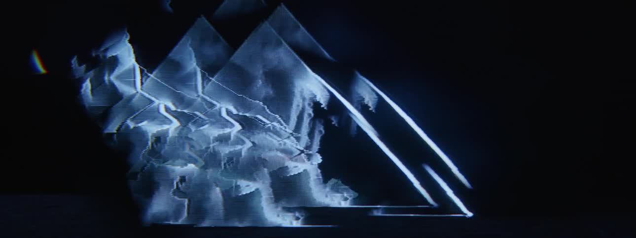 Patterned and triangular projection of abstract lights