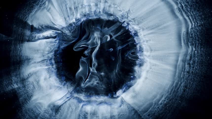 Pale translucent layer expands through dark leaving a darker center