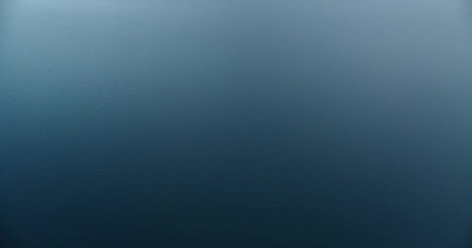 Daylight reflects on the blue ocean