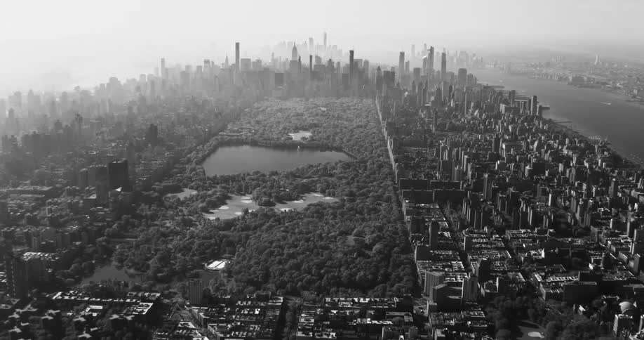 Fog obscures tallest downtown skyscrapers near central park