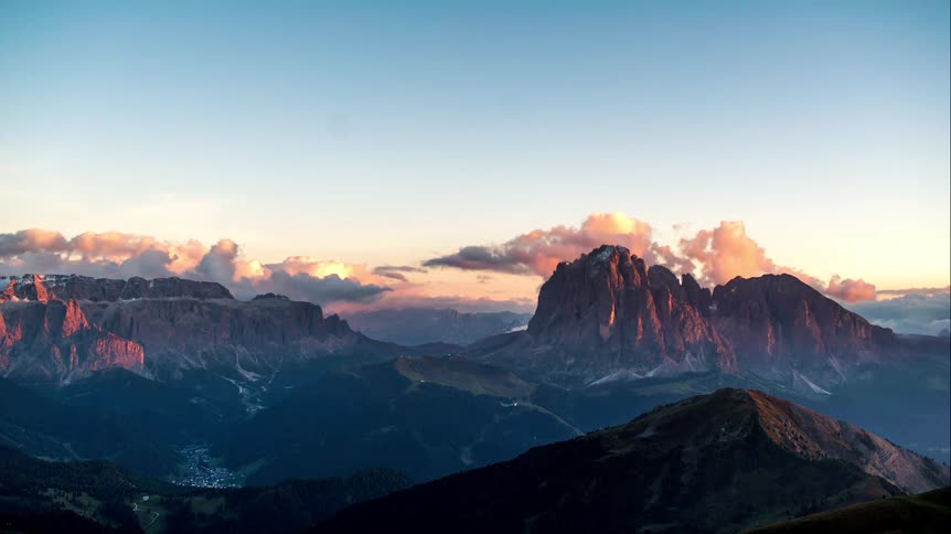 Landscape of mountain ranges with the day getting dark