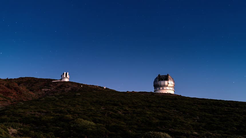 An observatory spins to capture a night sky