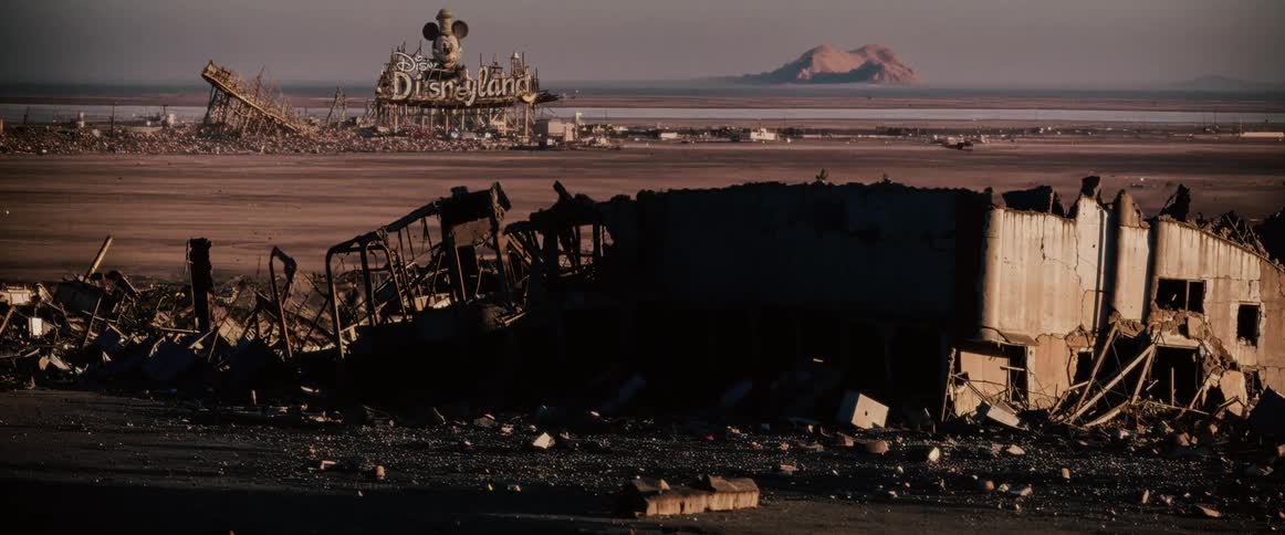 Postapocalyptic scenario with destruction