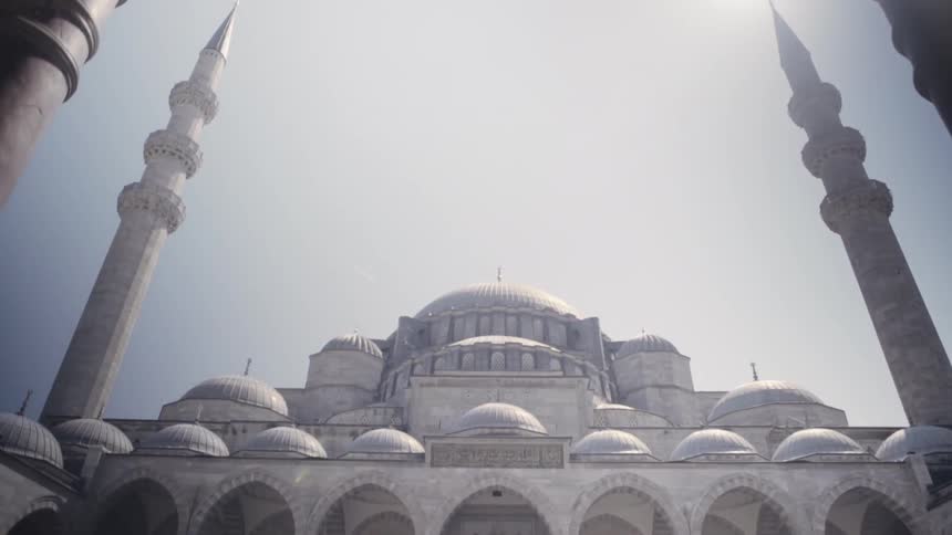 A large mosque on a sunny day