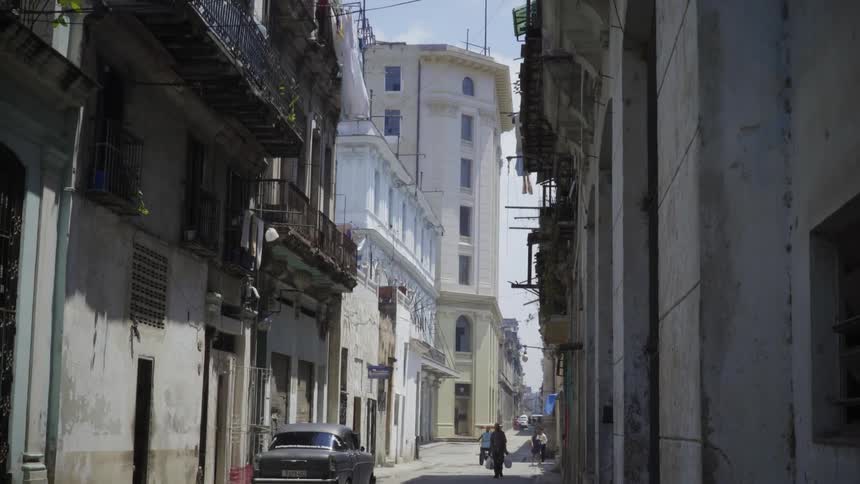 A view of an urban alley