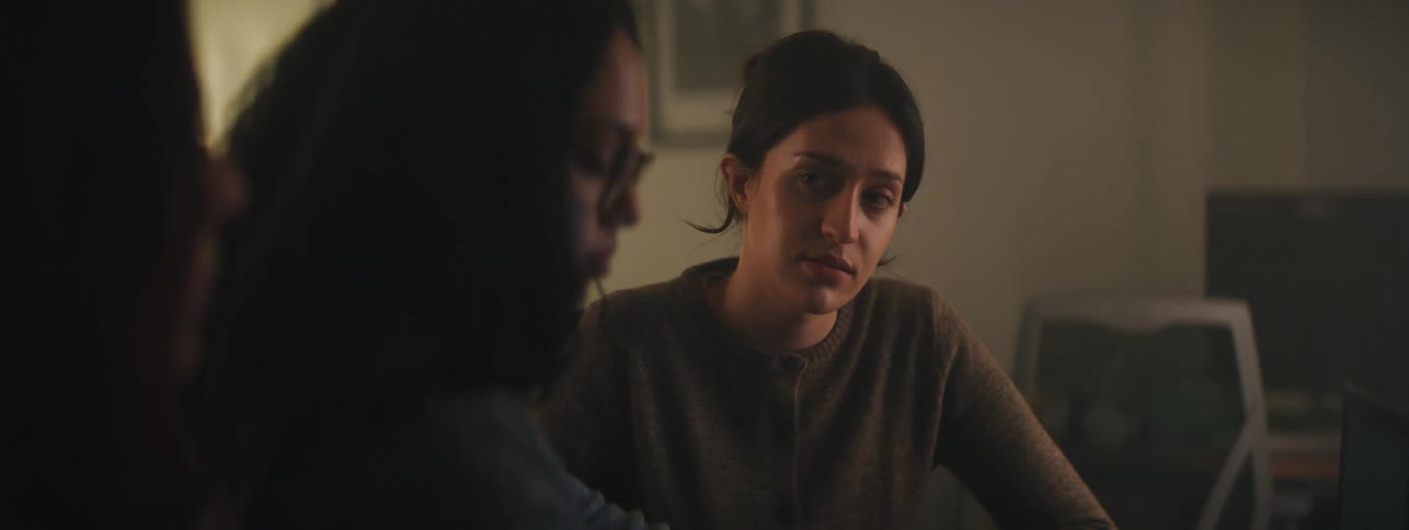 Group of women sitting in a room talking