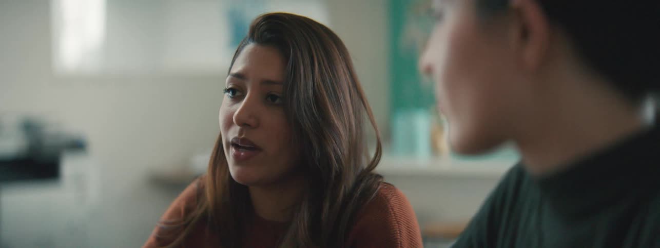 Women are talking in the classroom
