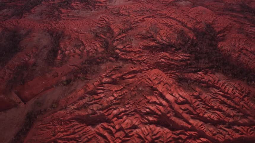 The ground is covered in crevices