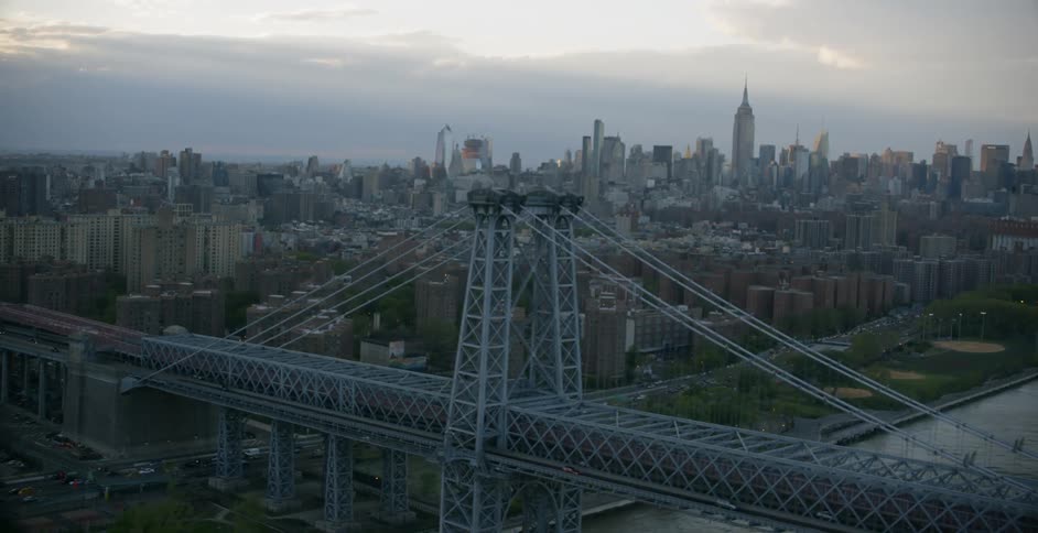 Williamsburg bridge in new york city