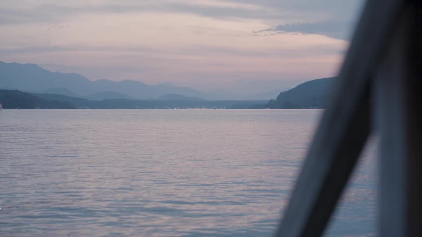 A clip of a sea