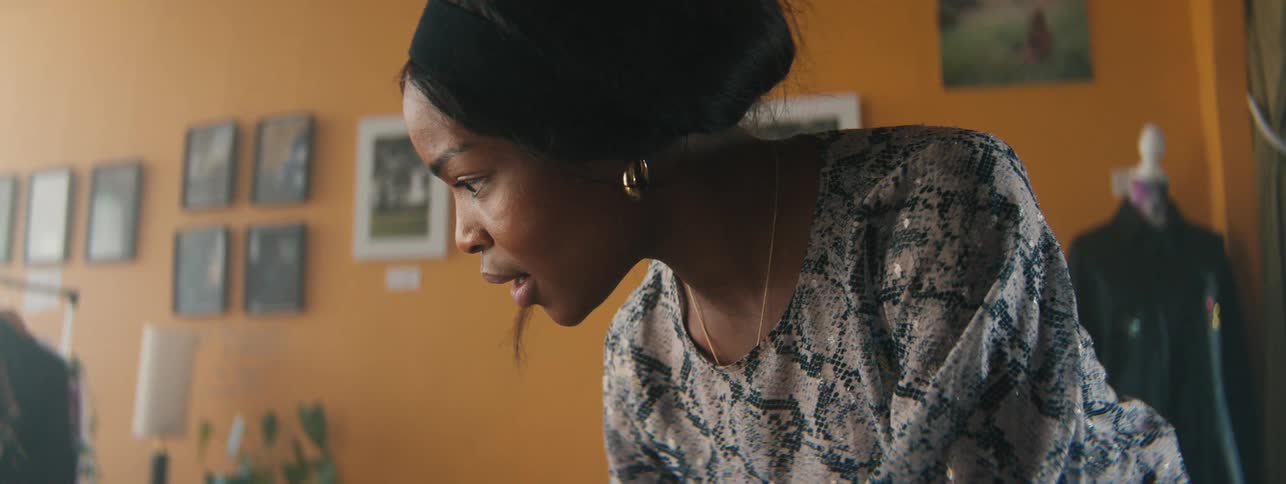 A close up clip of a lady
