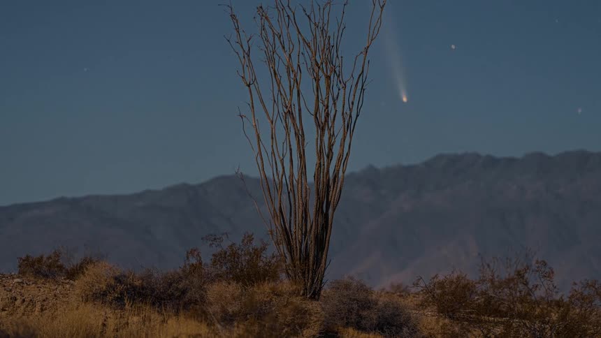 Shooting stars fall in the desert