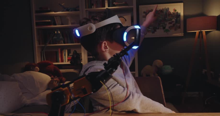 A clip of a kid putting on a virtual reality