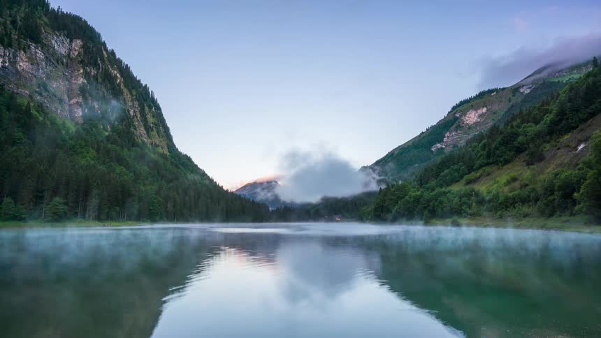 A clip of a lake