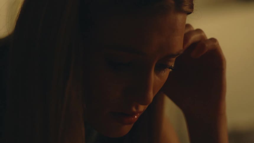 Portrait of a worried blonde woman