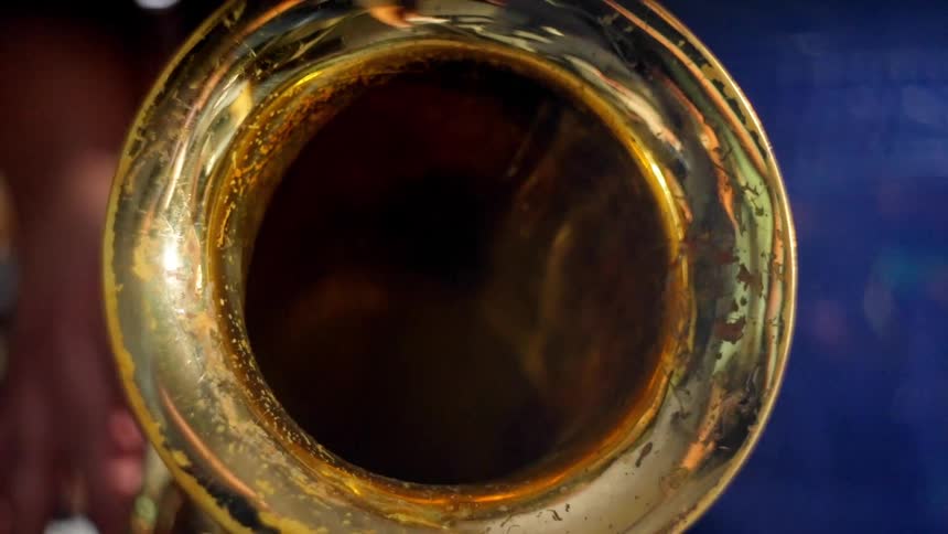 A close up clip of a trumpet