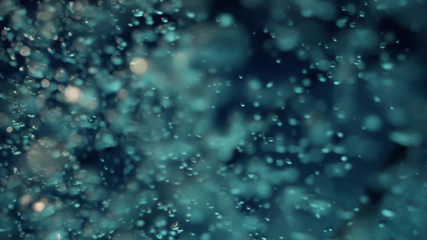 Air bubbles inside a swimming pool