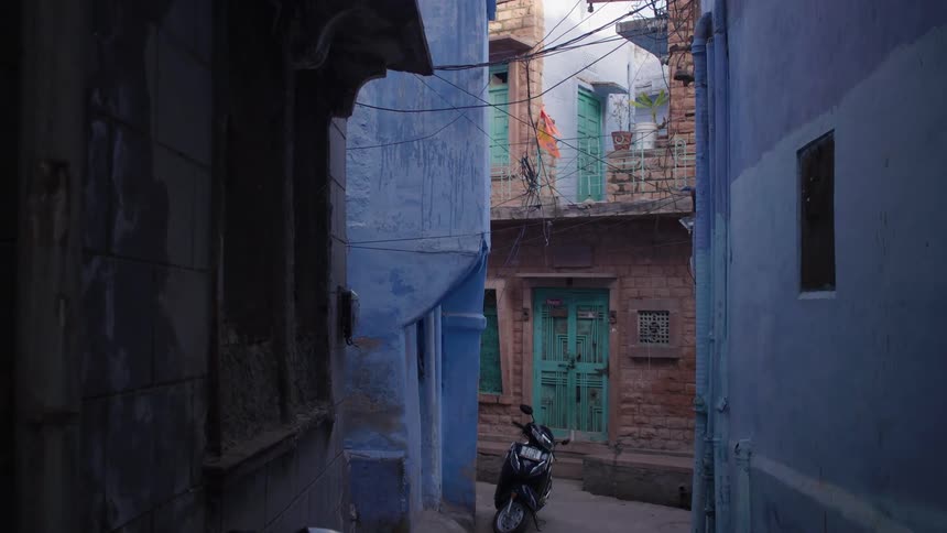 Alley with houses around it in a third world city