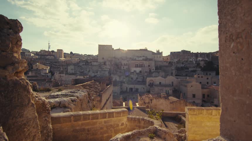 Landscape of ruins and a classic urban city in colinas