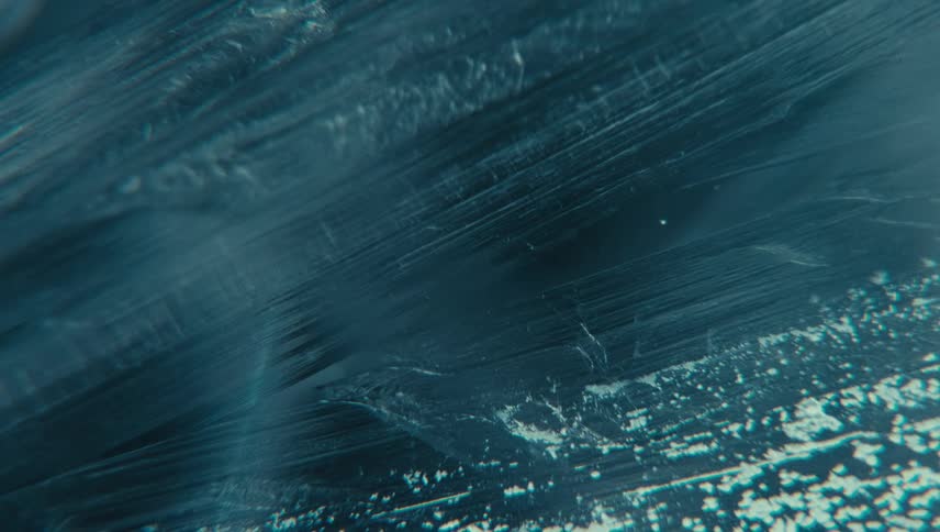 Transparent water surface freezing