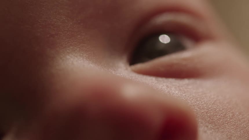 Close up of a newborn babys eyes