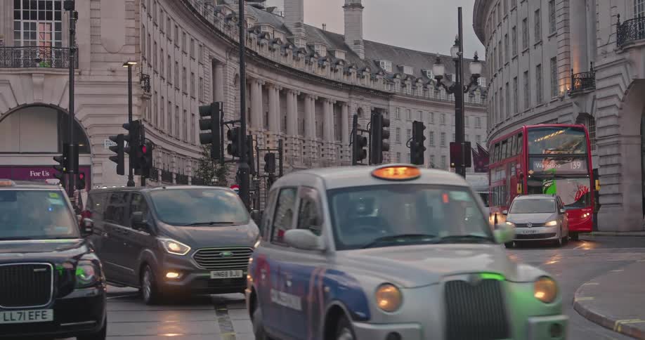 Vehicle traffic on an urban road in london