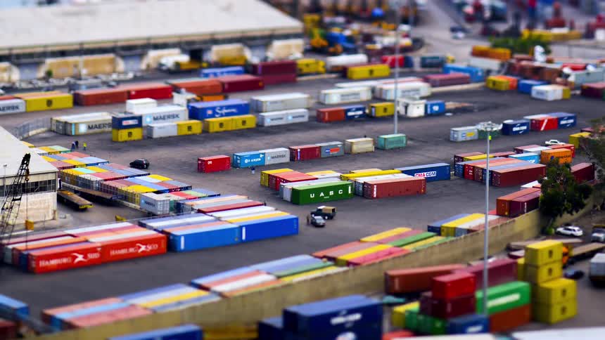 A scene of a shipping dock