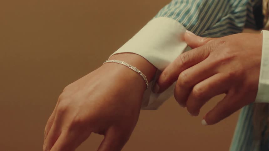A clip of a persons hand