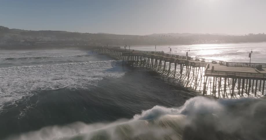A footage of the sea waves