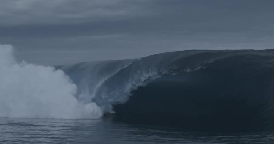 Powerful wave sweeping over everyone above