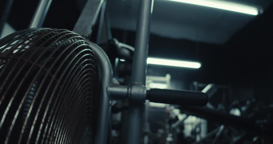 A van is spinning in the gym