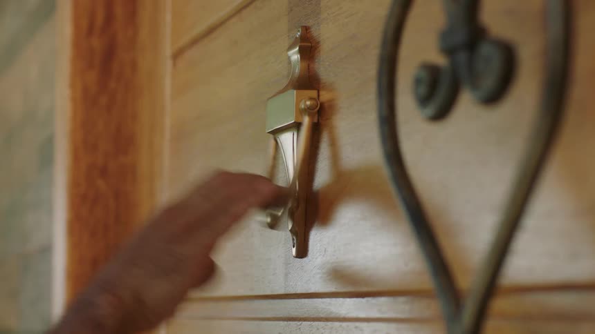 A man knocks on the door