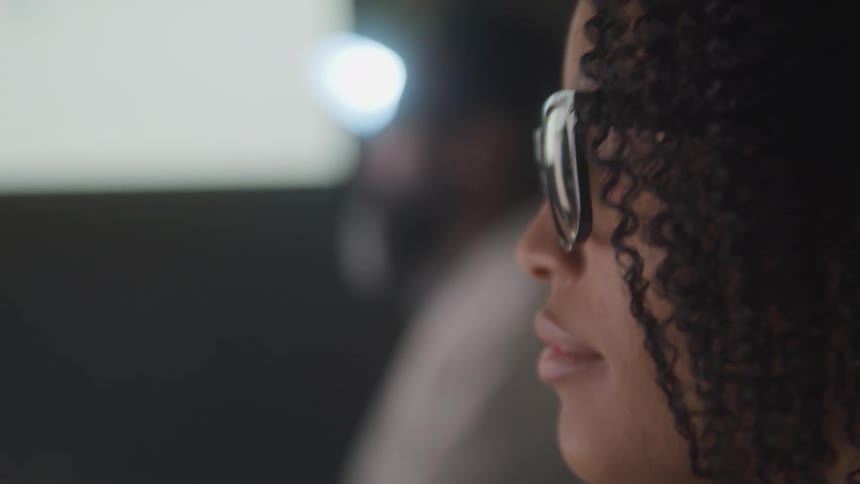 A footage of a lady wearing an eyeglasses