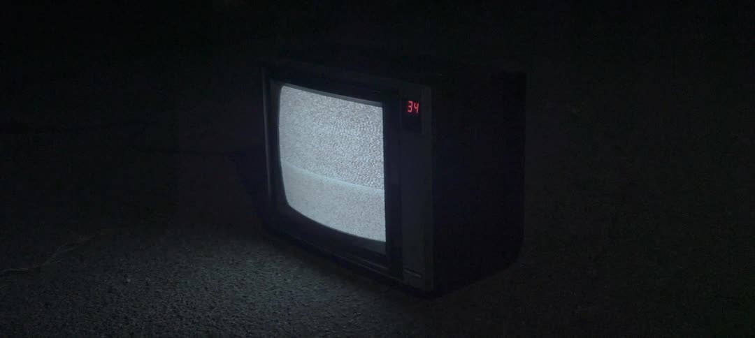 Tv flickering static plugged in on the carper
