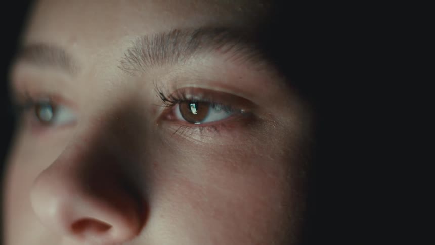 A closeup clip of a persons face
