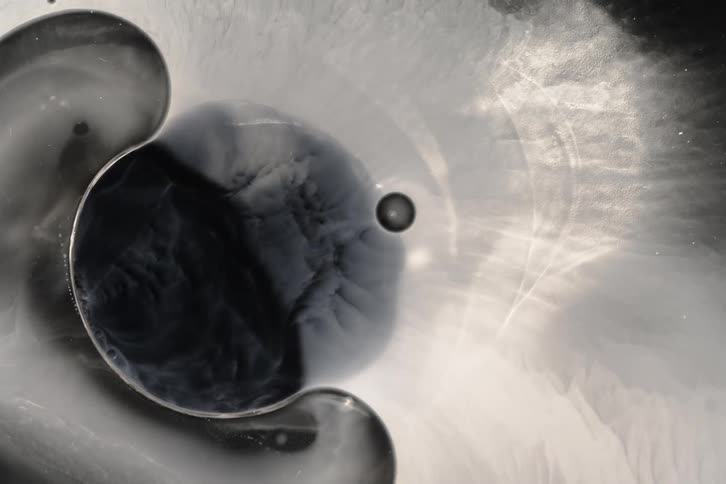 Black and white abstract liquid body