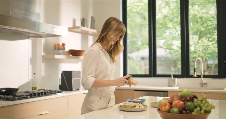 Woman in the kitchen cooking