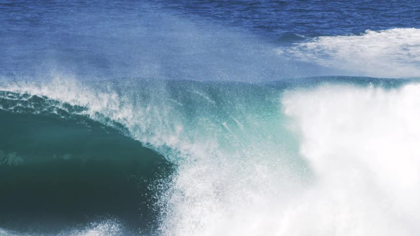 Strong tubular wave breaking in the ocean